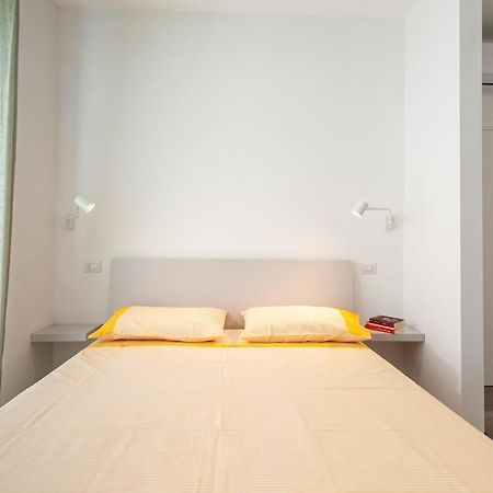 Lemon'S Apartment Elmas Екстер'єр фото