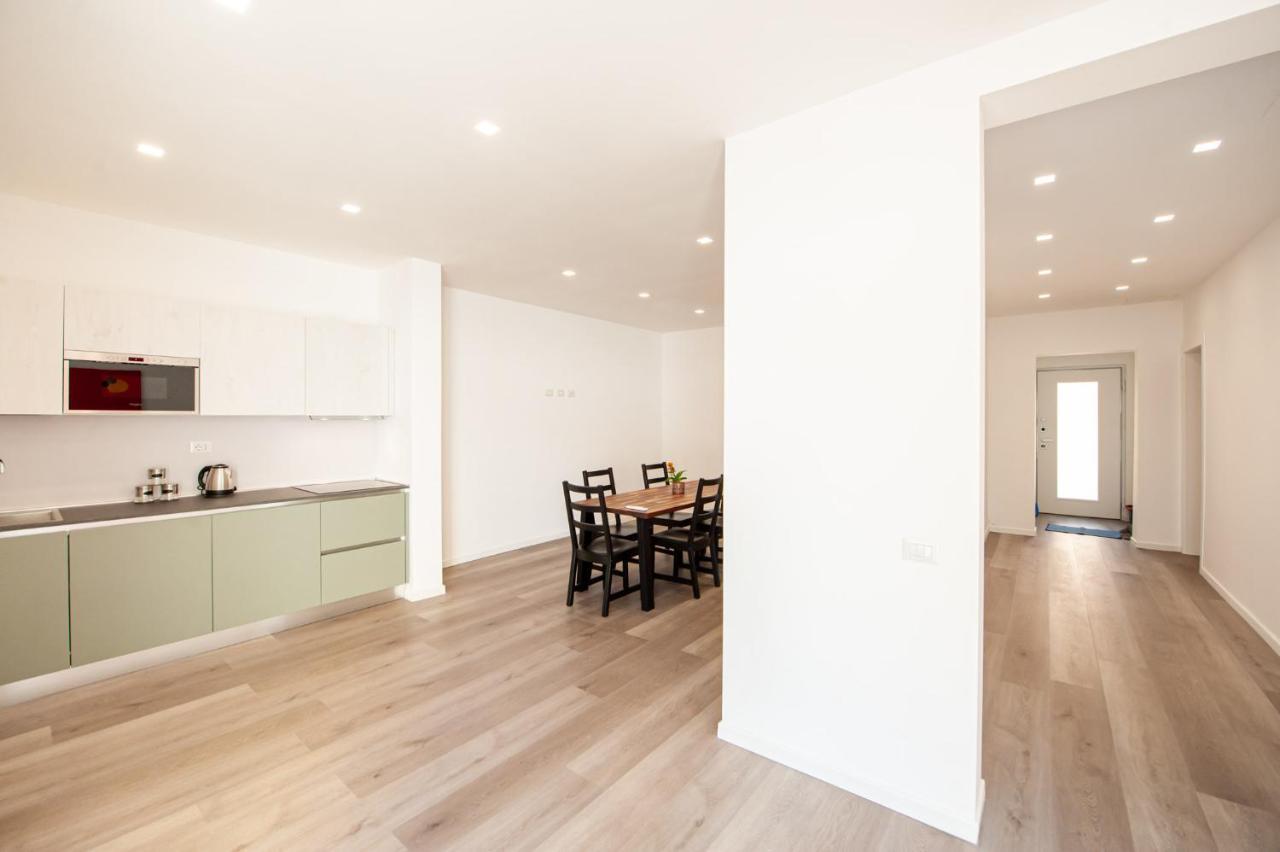 Lemon'S Apartment Elmas Екстер'єр фото